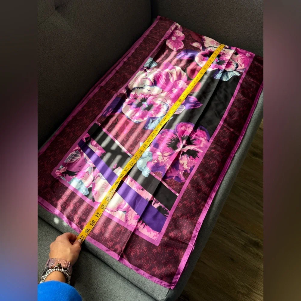 New White House Black Market Viola Oblong Scarf Cabernet Purple Floral NWT $79